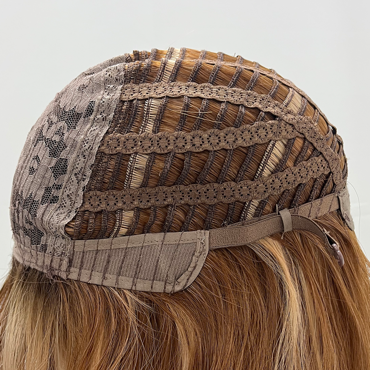 Peluca Premium 66 centímetro Oro Café/Rubio BalayageFrisado/Crespo ,Flequillo Incluido . Natural Para Fiestas,Viajes y Diario ENVÍO GRATIS