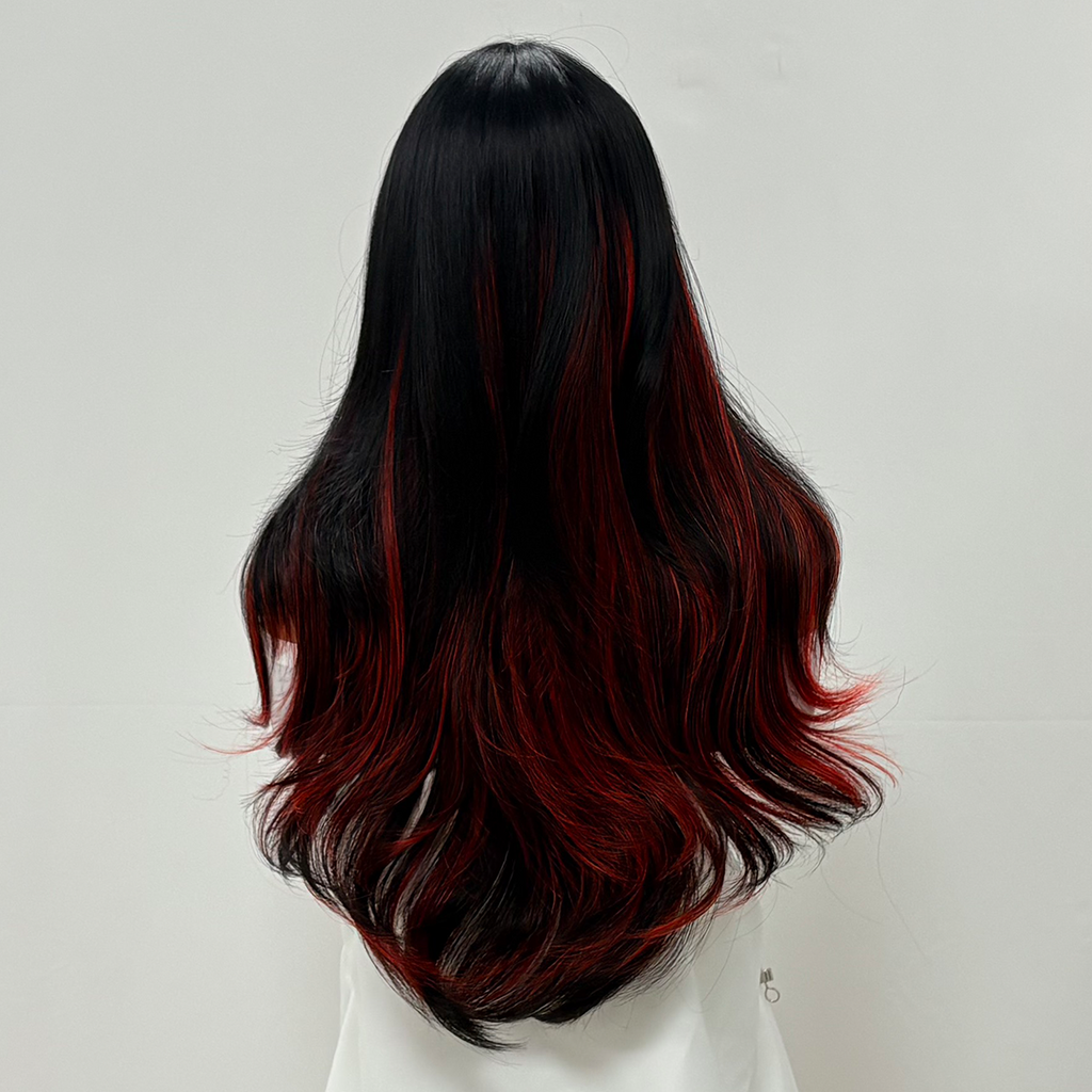 Peluca de 66 centímetro con Mechas Balayage  Fleco en ‘V’ • Ondas Naturales  Para Diario, Fiesta, Viajes  ¡Incluye Opciones para Halloween y Día de Muertos!  Colores Disponibles: Rojo Vibrante, Azul Eléctrico, Morado Mystic y Más  ENVÍO GRATIS