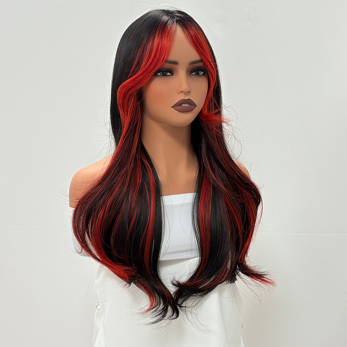 Peluca de 66 centímetro con Mechas Balayage  Fleco en ‘V’ • Ondas Naturales  Para Diario, Fiesta, Viajes  ¡Incluye Opciones para Halloween y Día de Muertos!  Colores Disponibles: Rojo Vibrante, Azul Eléctrico, Morado Mystic y Más  ENVÍO GRATIS